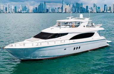 80' Hatteras 2011 Yacht For Sale